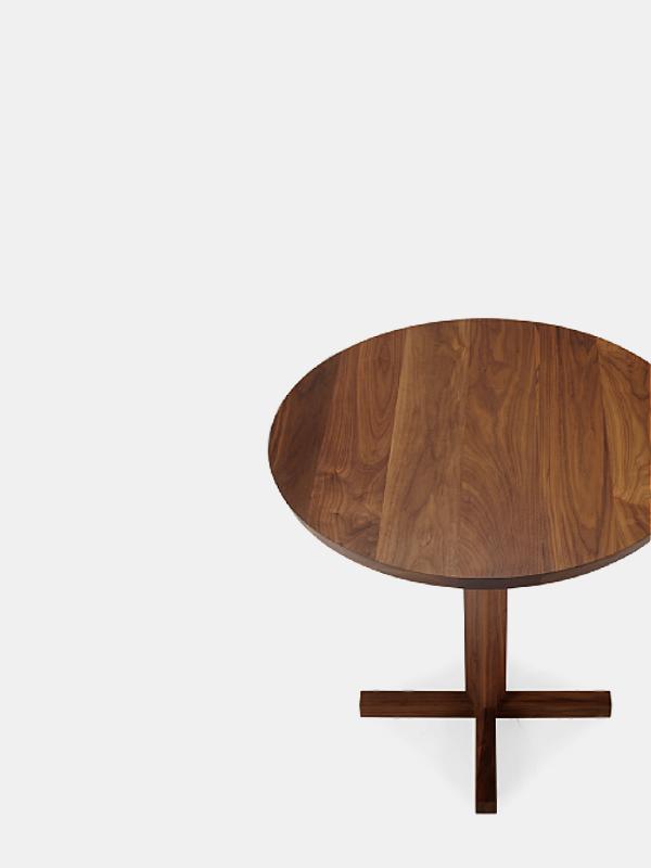 Table ronde en bois